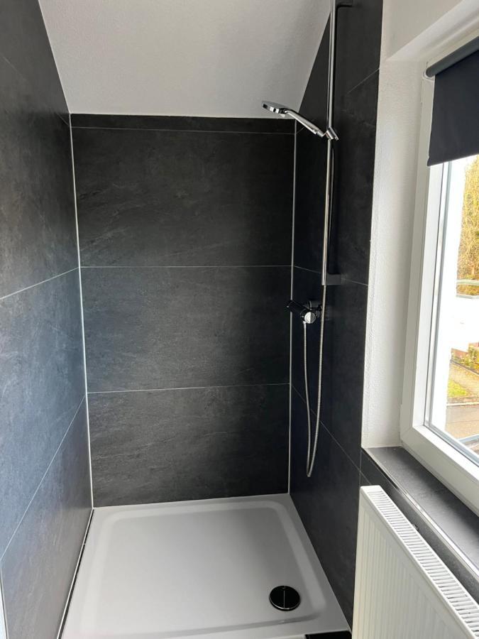 Unique Geraeumige 2 Zimmerwohnung In Tuttlingen Mit Netflix, Sauna Und Fitness Luaran gambar